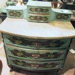 277 1290 CHEST OF DRAWERS